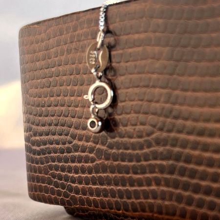 925 Sterling Silver Letter R Pendant Necklace